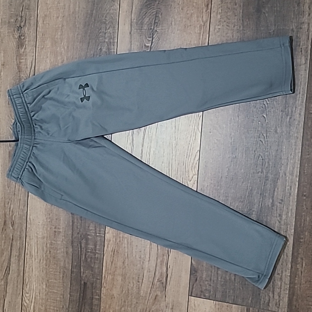 Under Armour fleece lined pants EUC